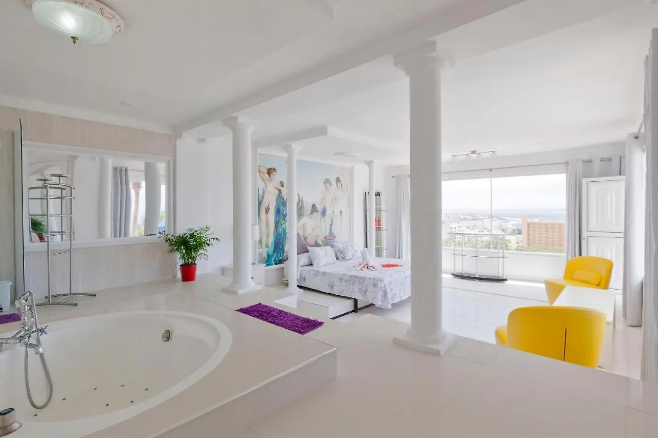 אדחה Villa Sara En San Eugenio - Sara Vacation