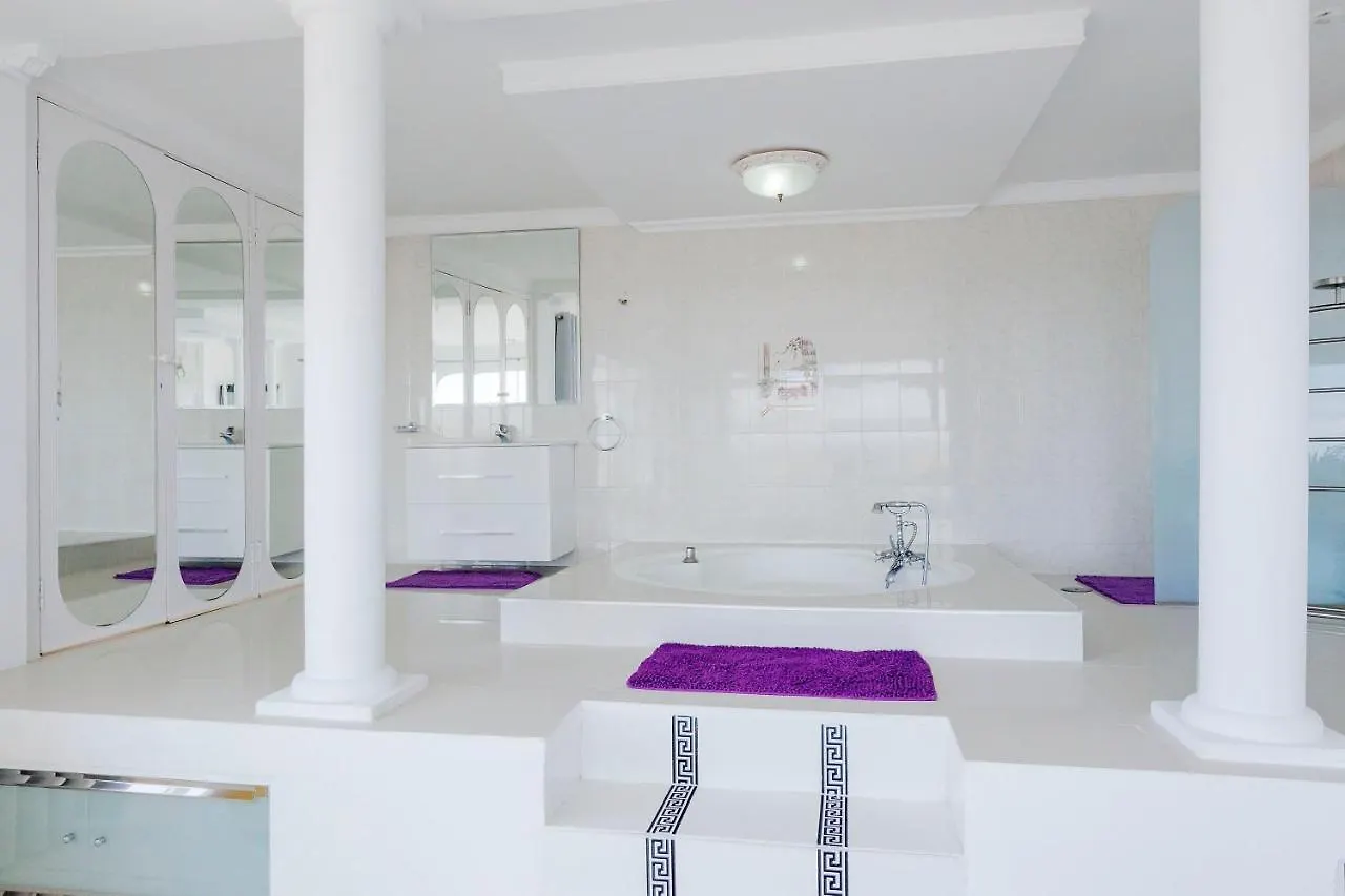 אדחה Villa Sara En San Eugenio - Sara Vacation