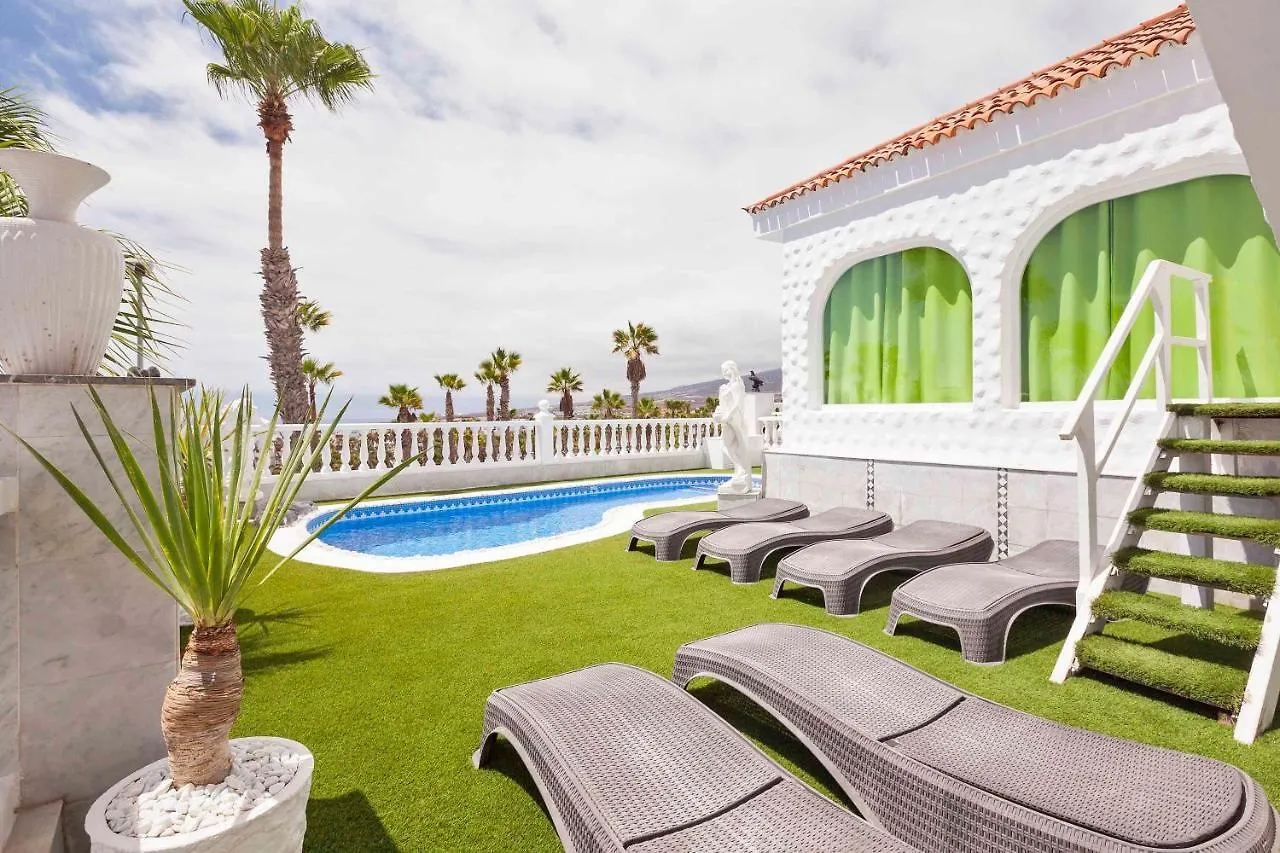 אדחה Villa Sara En San Eugenio - Sara Vacation ספרד