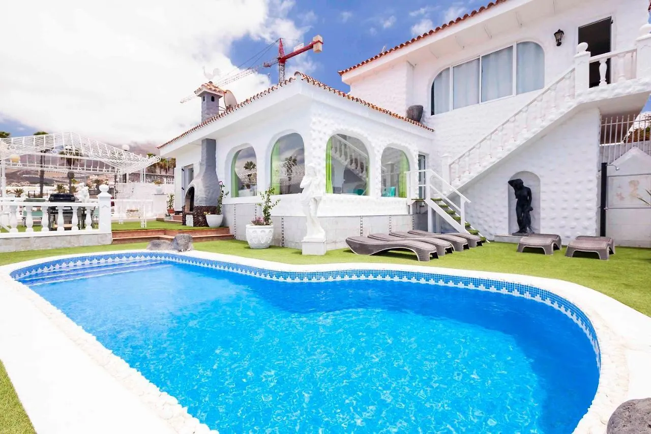 אדחה Villa Sara En San Eugenio - Sara Vacation 0*,