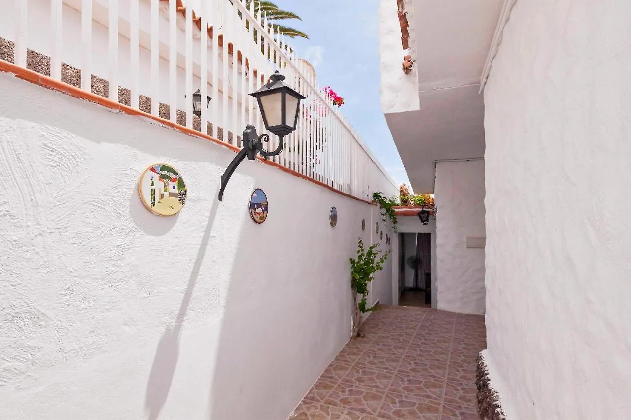 אדחה Villa Sara En San Eugenio - Sara Vacation ספרד