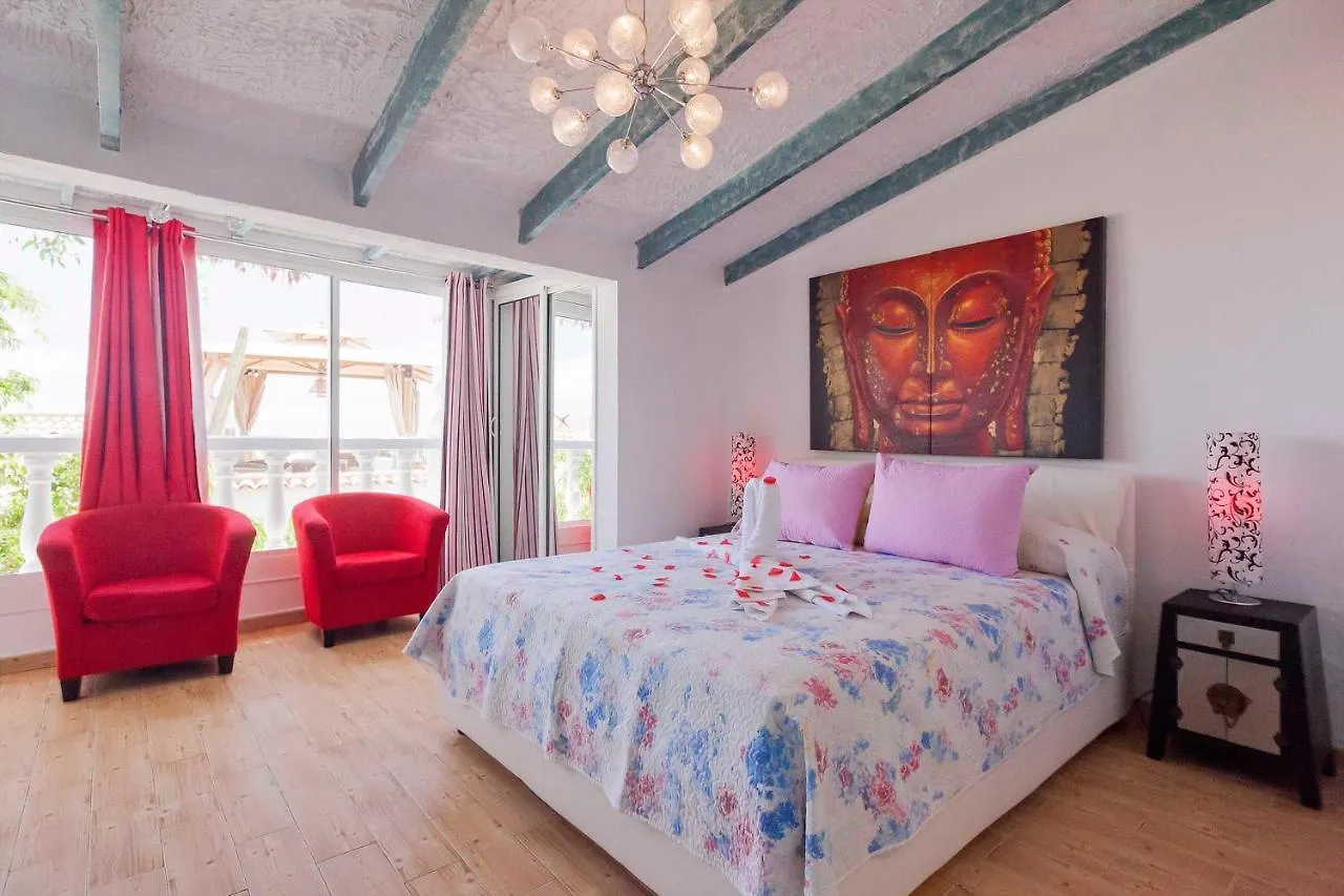 אדחה Villa Sara En San Eugenio - Sara Vacation 0*,  ספרד