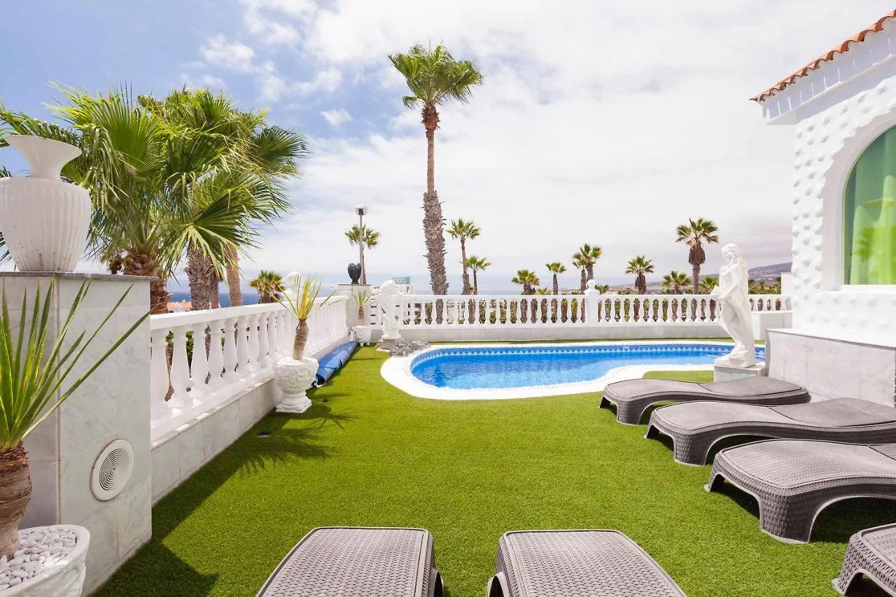 Villa Sara En San Eugenio - Sara Vacation アデヘ